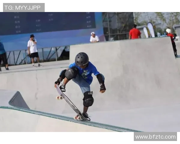 北京极限运动队在世界滑板锦标赛中以89分稳居积分榜首位 北京极限运动队在世界滑板锦标赛中以89分稳居积分榜首位